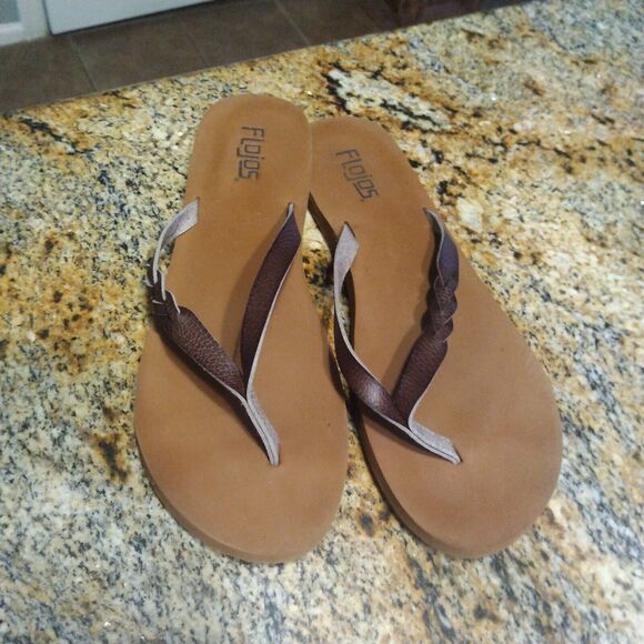 Flojos Brown Flip Flop Sandals Women's Size 9.5 Serenity Soft Comfy Lightweight - Picture 1 of 7